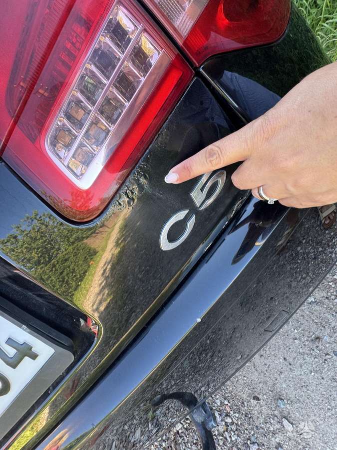 Citroen C5, 2.0 l., Седан