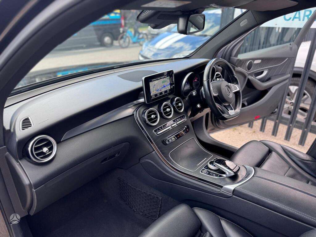Mercedes-Benz GLC klasė по частям