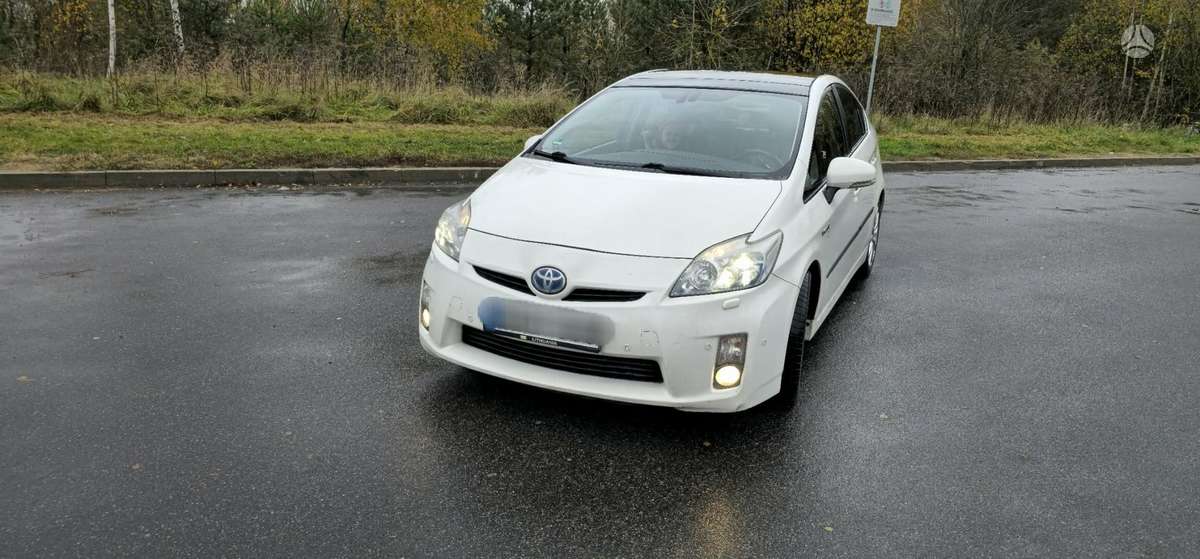 Toyota Prius - 2