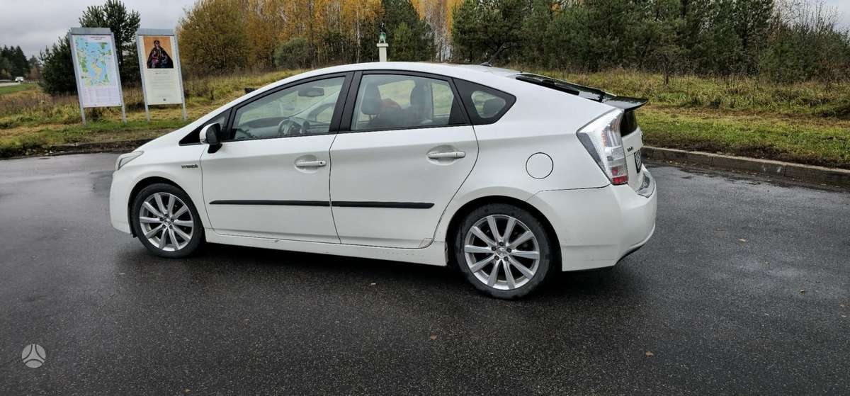 Toyota Prius - 7