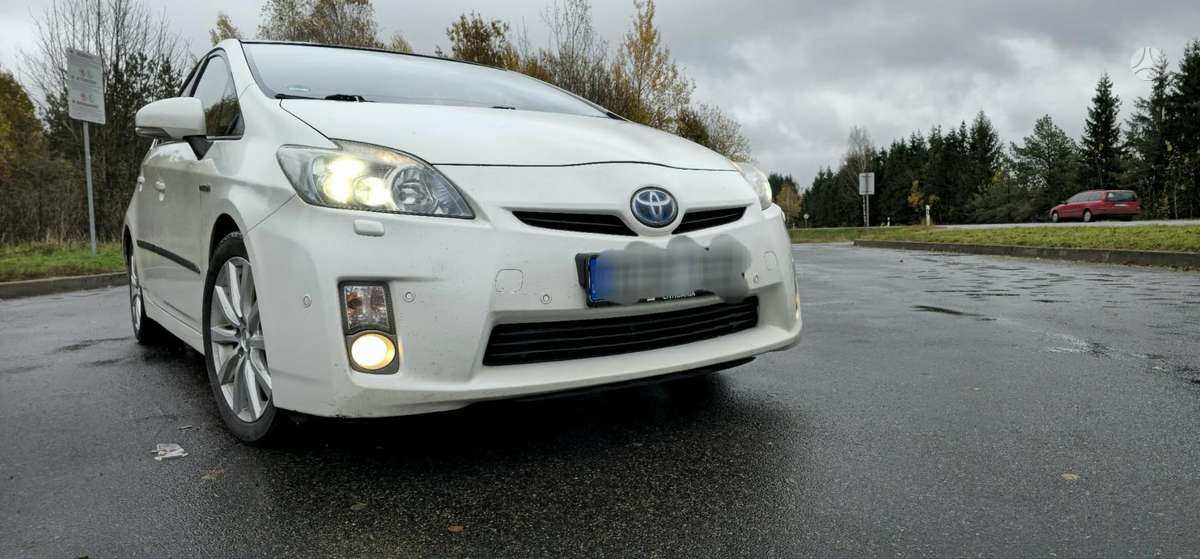 Toyota Prius - 9