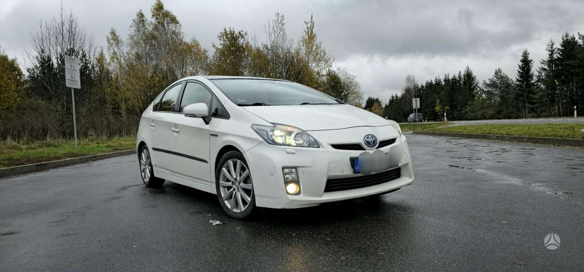 Toyota Prius - 10