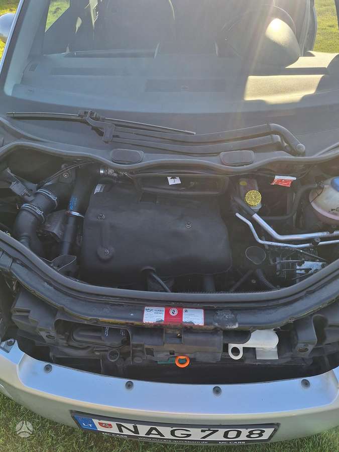 Audi A2, 1.4 l., hatchback