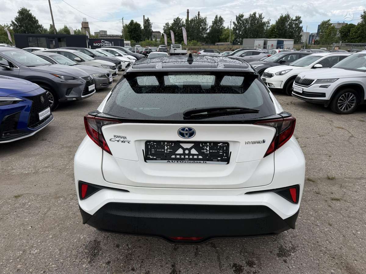 Toyota C-HR - 8