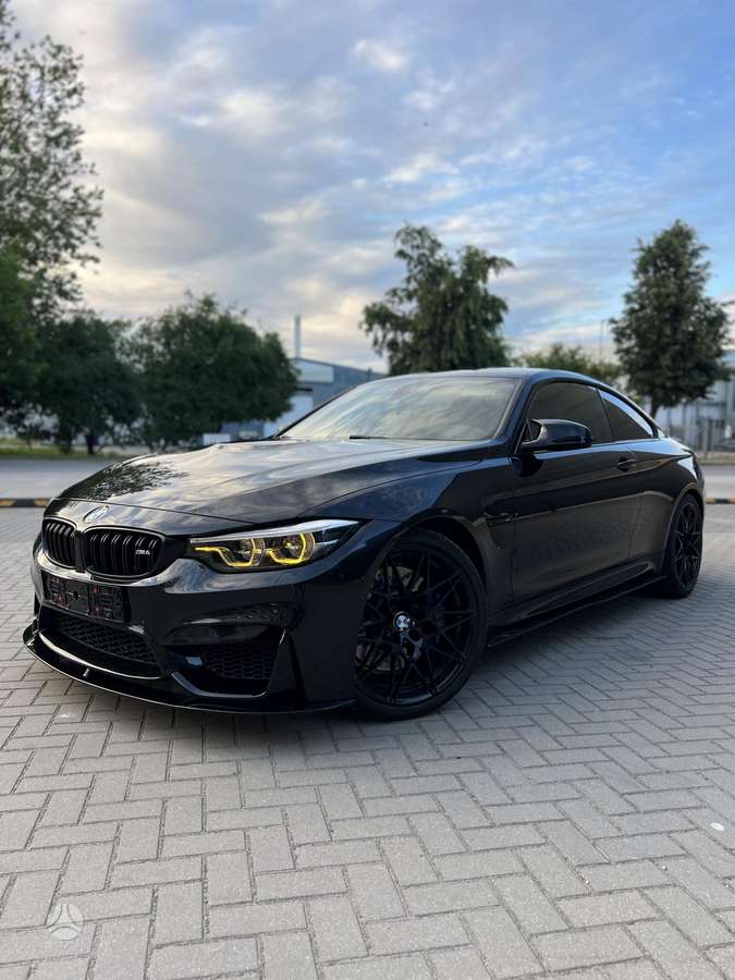 BMW M4, coupe