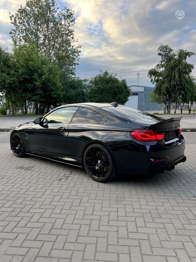BMW M4, coupe