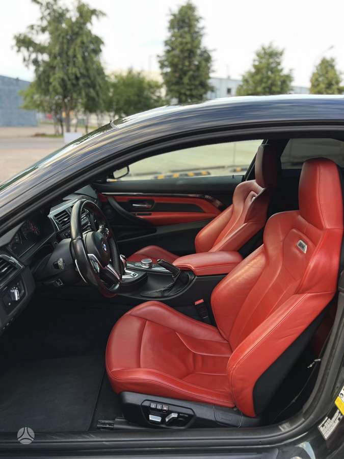 BMW M4, coupe