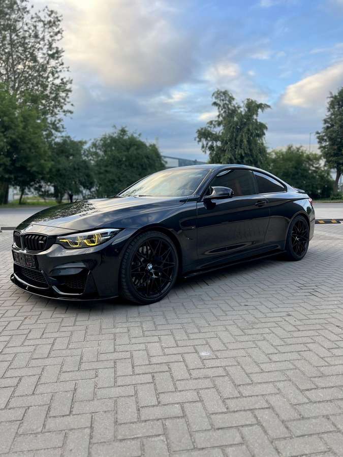 BMW M4, coupe