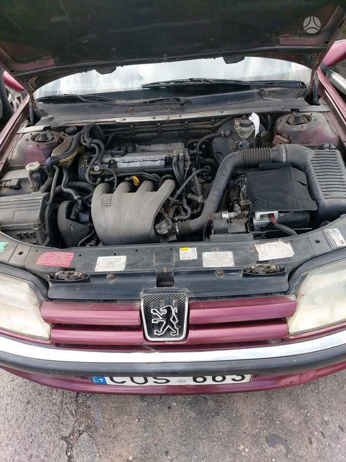 Peugeot 605 - 8