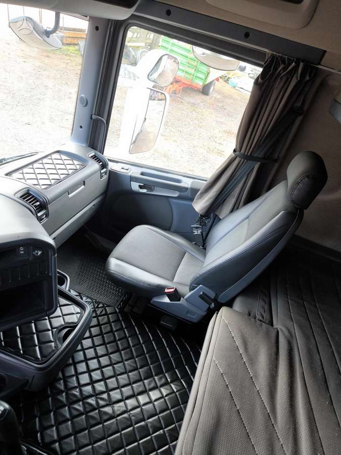 Scania R500, double sleeper