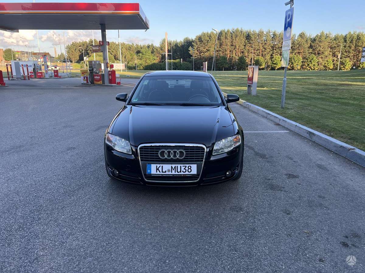 Audi A4, 2.0 l., Седан