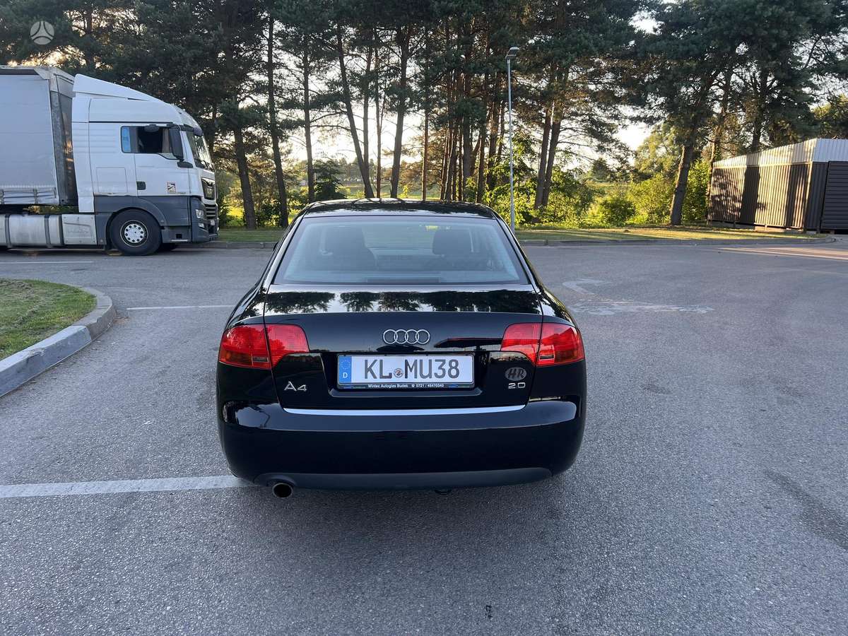 Audi A4, 2.0 l., Седан