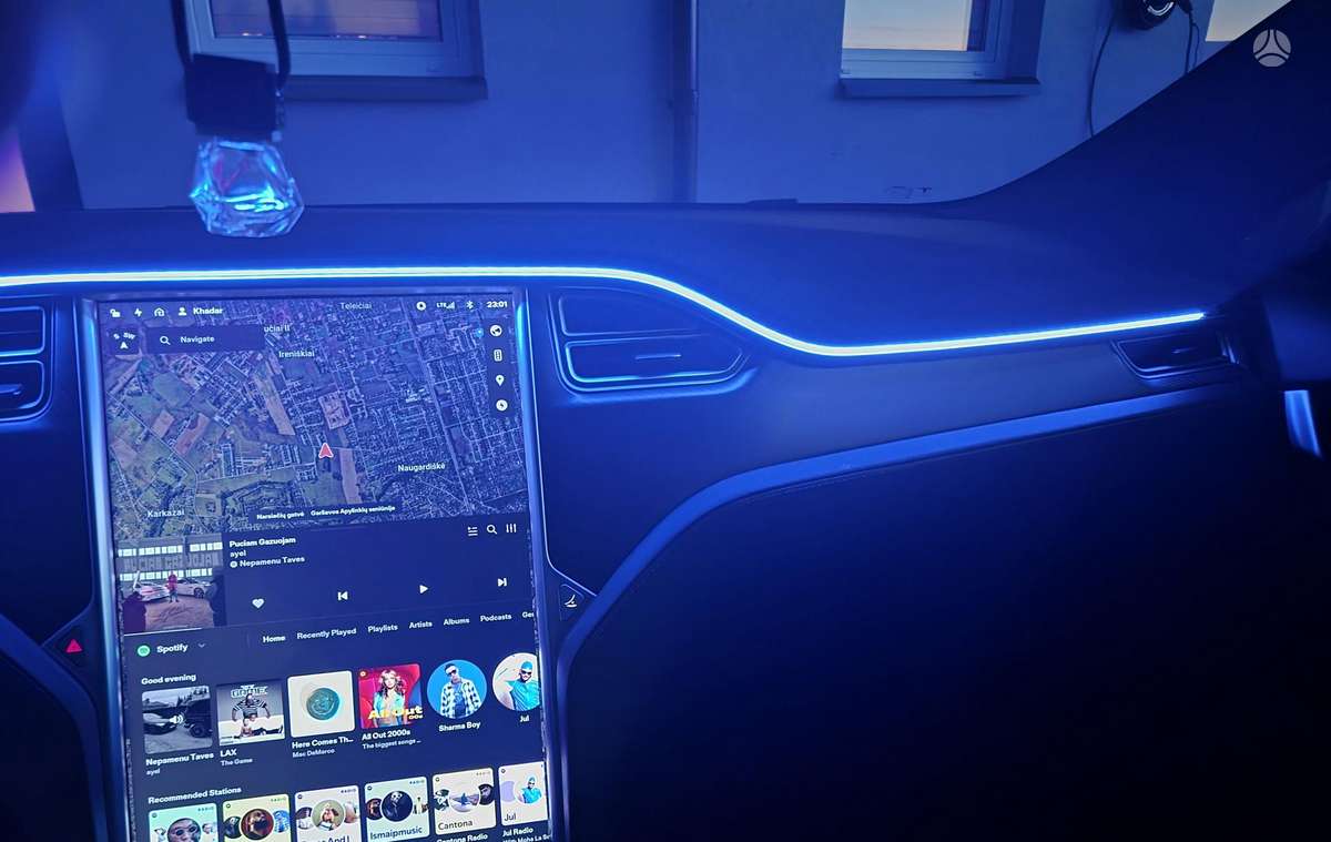 Tesla Model S, 75 кВт·ч, Седан