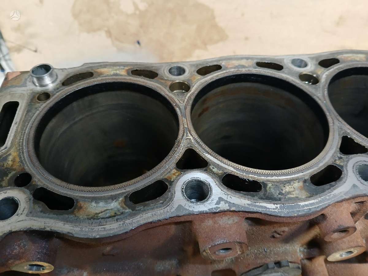 Ford Kuga детали двигателя