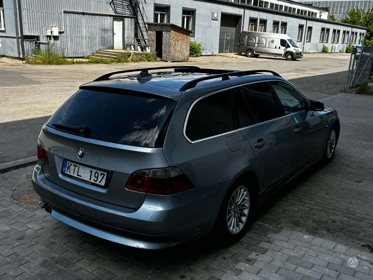 BMW 525, 2.5 l., wagon