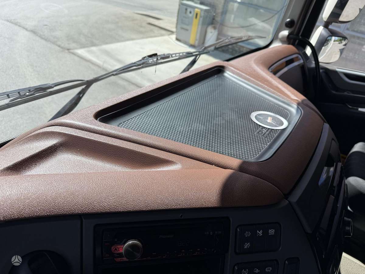 DAF XF530, 2 miegamosios vietos