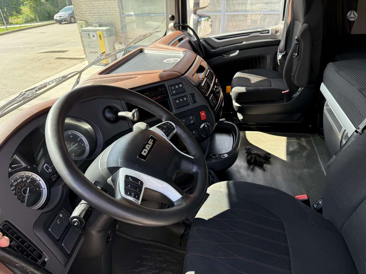 DAF XF530, 2 спальных места