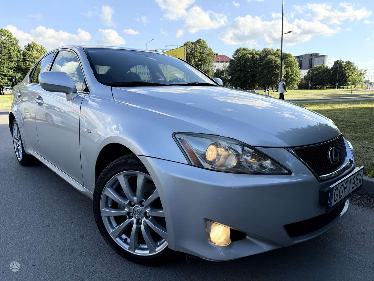 Lexus IS 220, 2.2 l., Седан