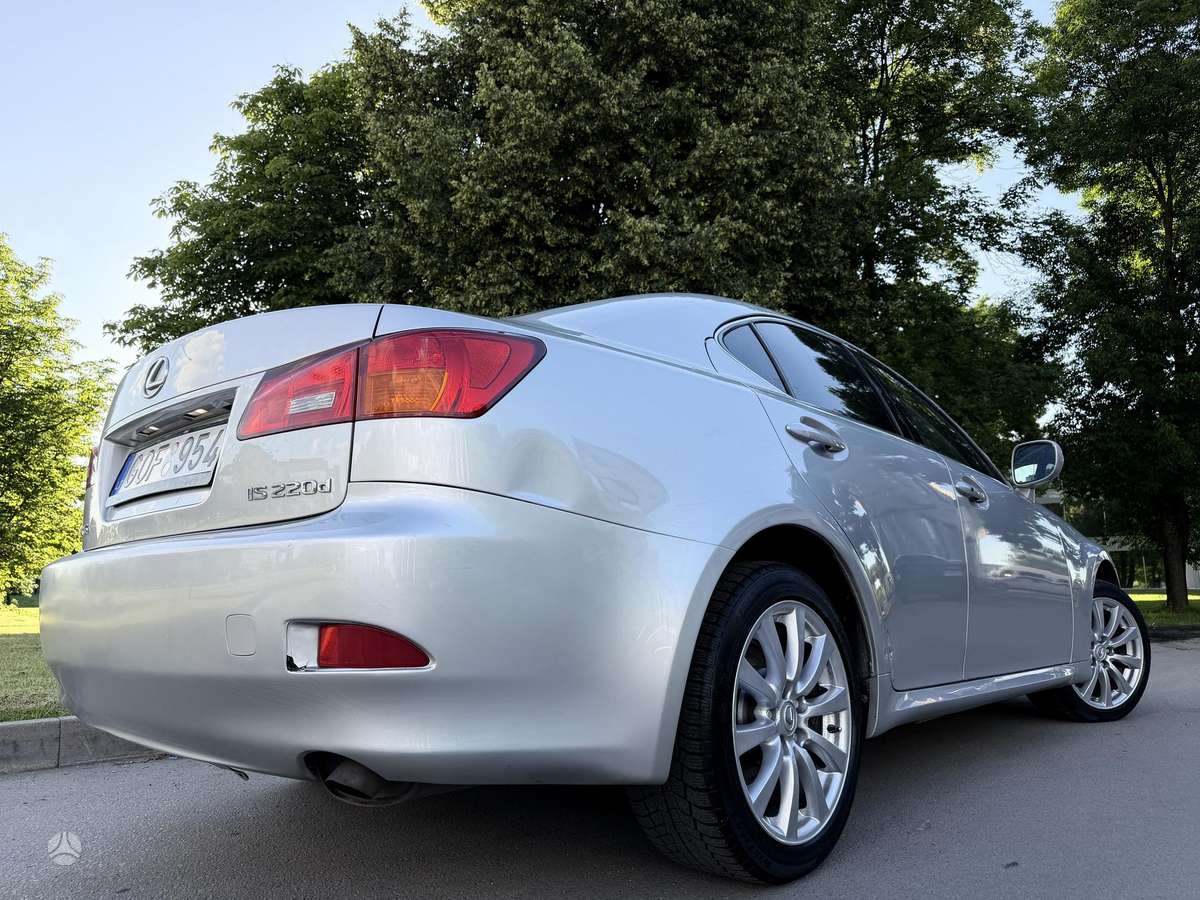 Lexus IS 220, 2.2 l., Седан