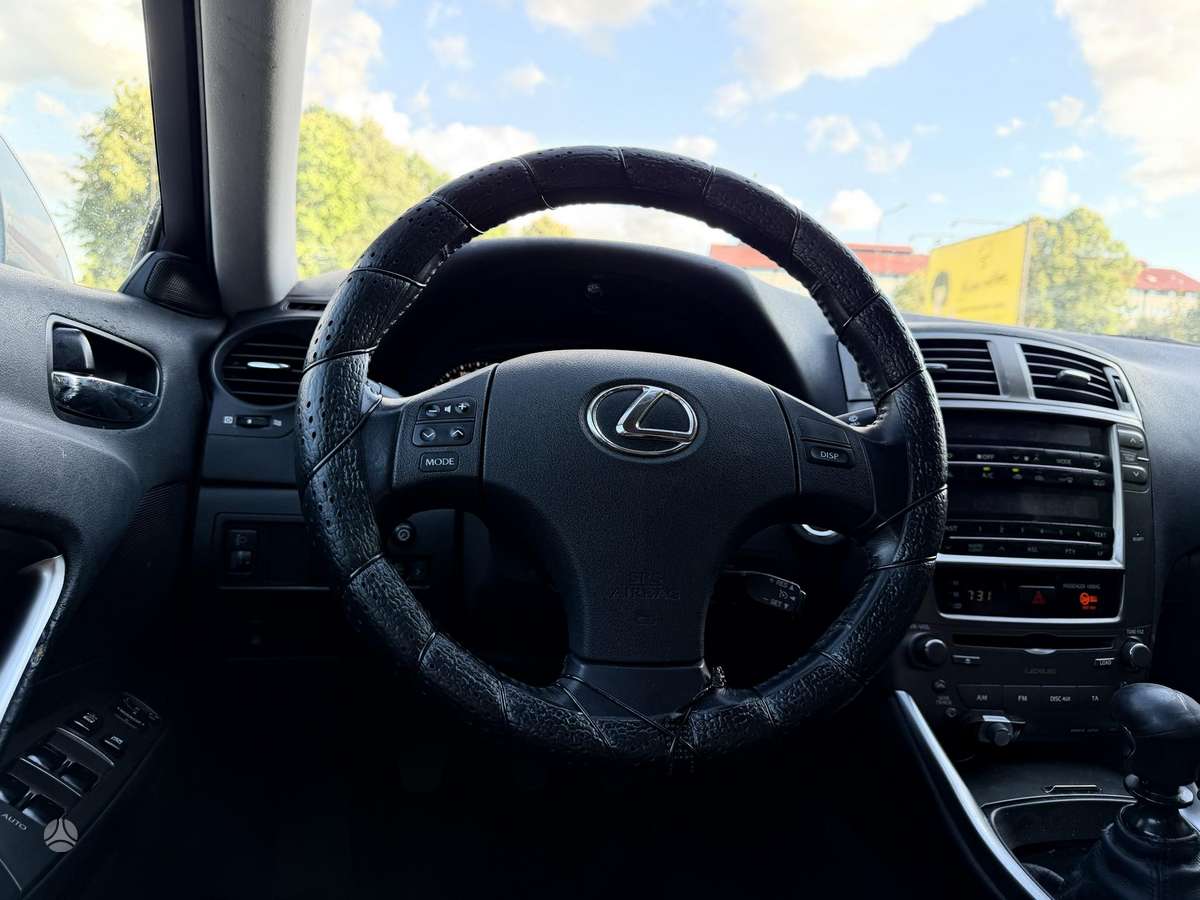 Lexus IS 220, 2.2 l., Седан