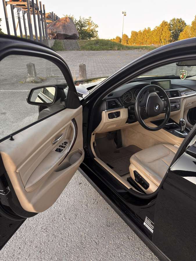 BMW 328, 2.0 l., Седан
