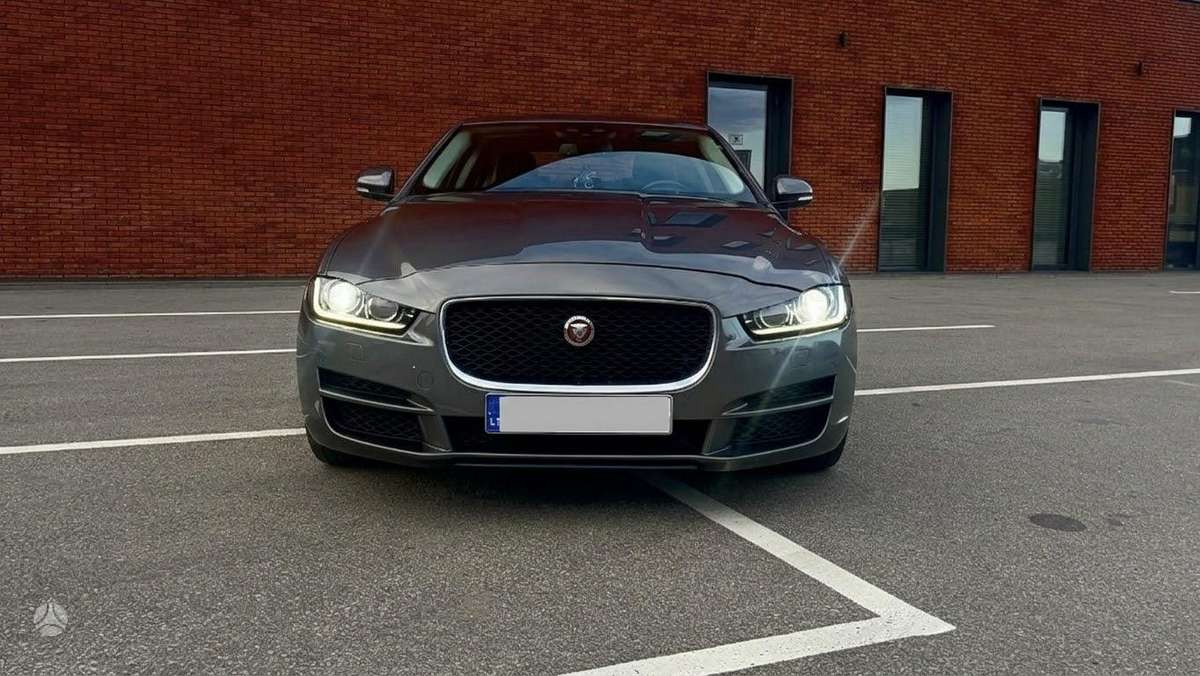 Jaguar XE, 2.0 l., sedanas