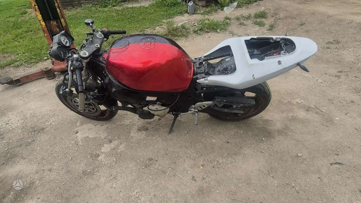 Suzuki GSX-R, спортбайки / superbikes