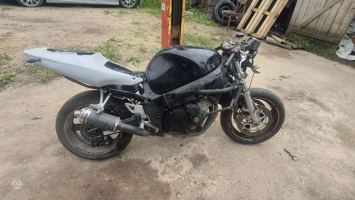 Suzuki GSX-R, superbikes