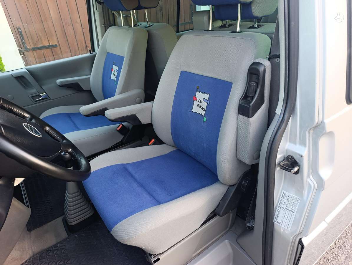 Volkswagen Multivan, 2.5 l., Минивэн