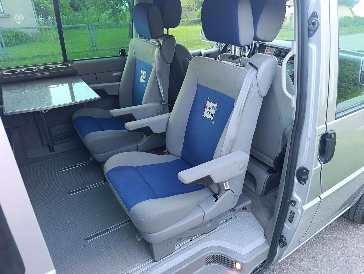 Volkswagen Multivan, 2.5 l., Минивэн