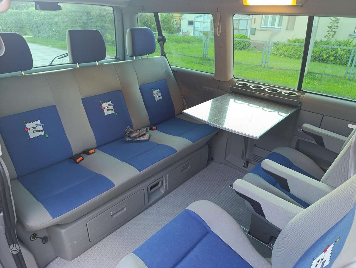 Volkswagen Multivan, 2.5 l., Минивэн