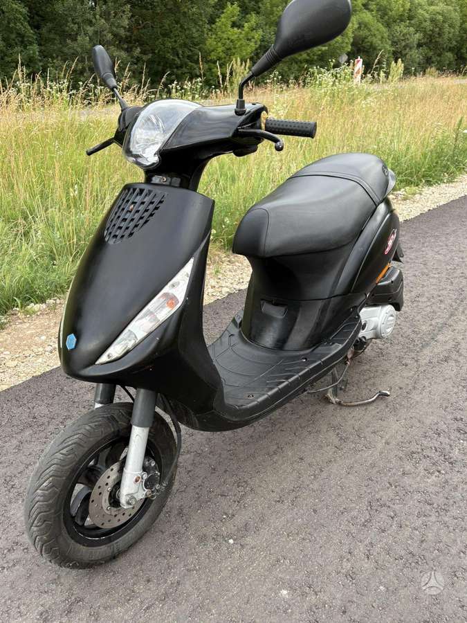 Piaggio Zip 50cc, scooters / mopeds