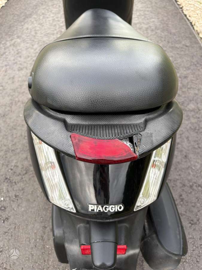 Piaggio Zip 50cc, scooters / mopeds