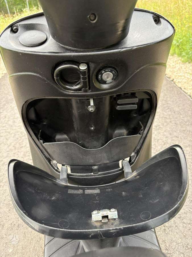 Piaggio Zip 50cc, scooters / mopeds
