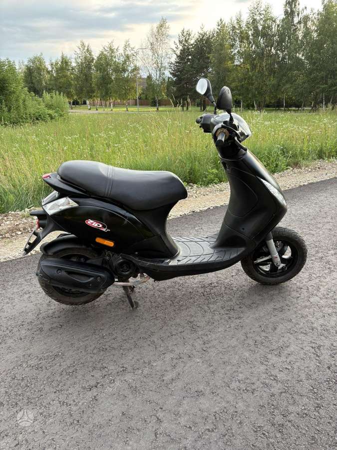 Piaggio Zip 50cc, scooters / mopeds