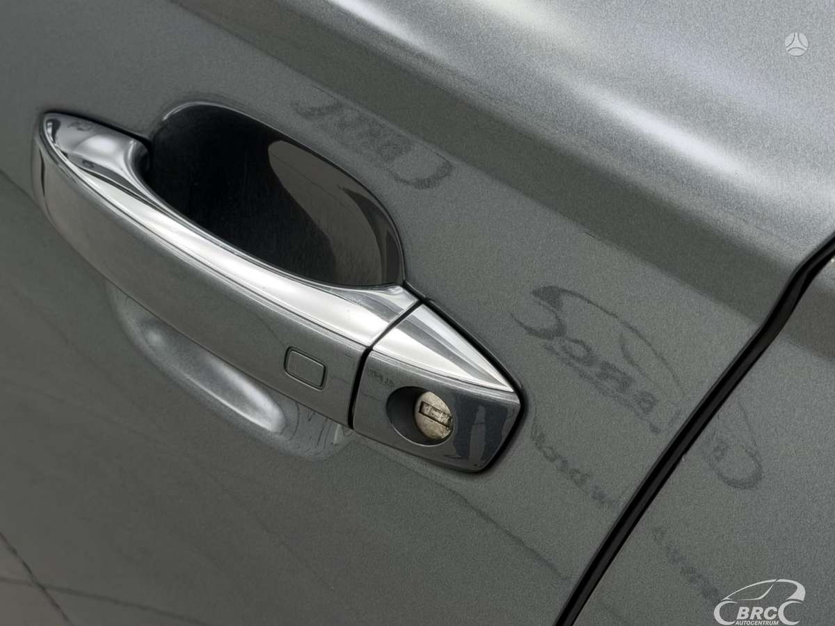 Audi A6, 3.0 l., universalas