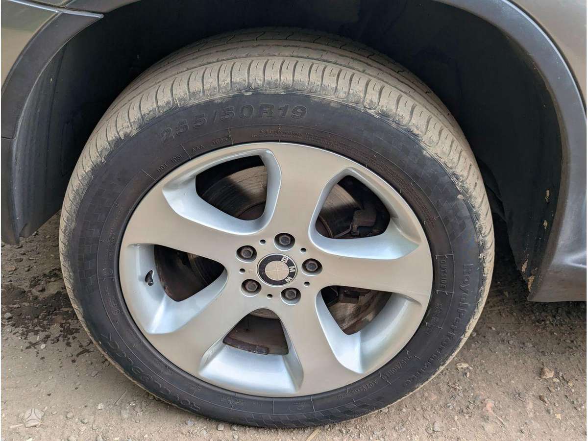 BMW X5 variklis