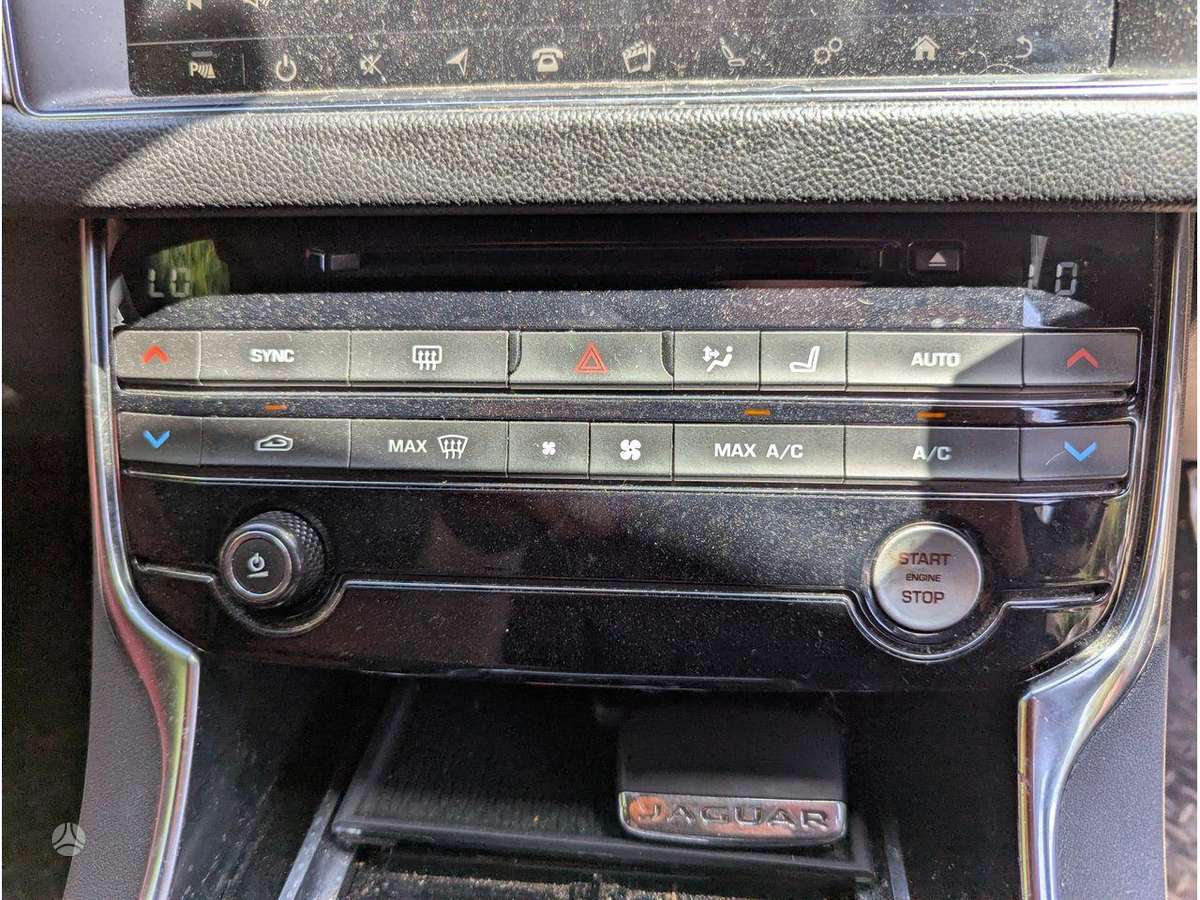 Jaguar XF variklis