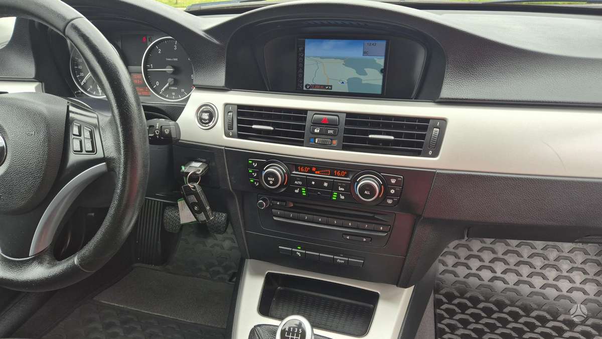 BMW 320, 2.0 l., Универсал
