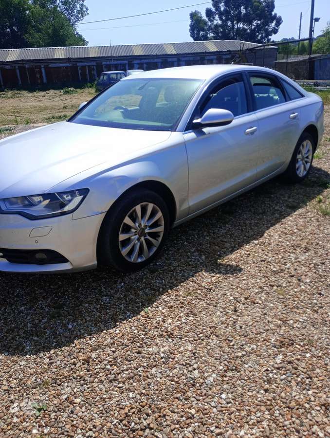 Audi A6, 2.0 l., Седан