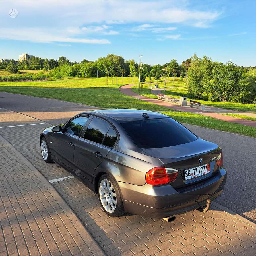 BMW 320, 2.0 l., Седан