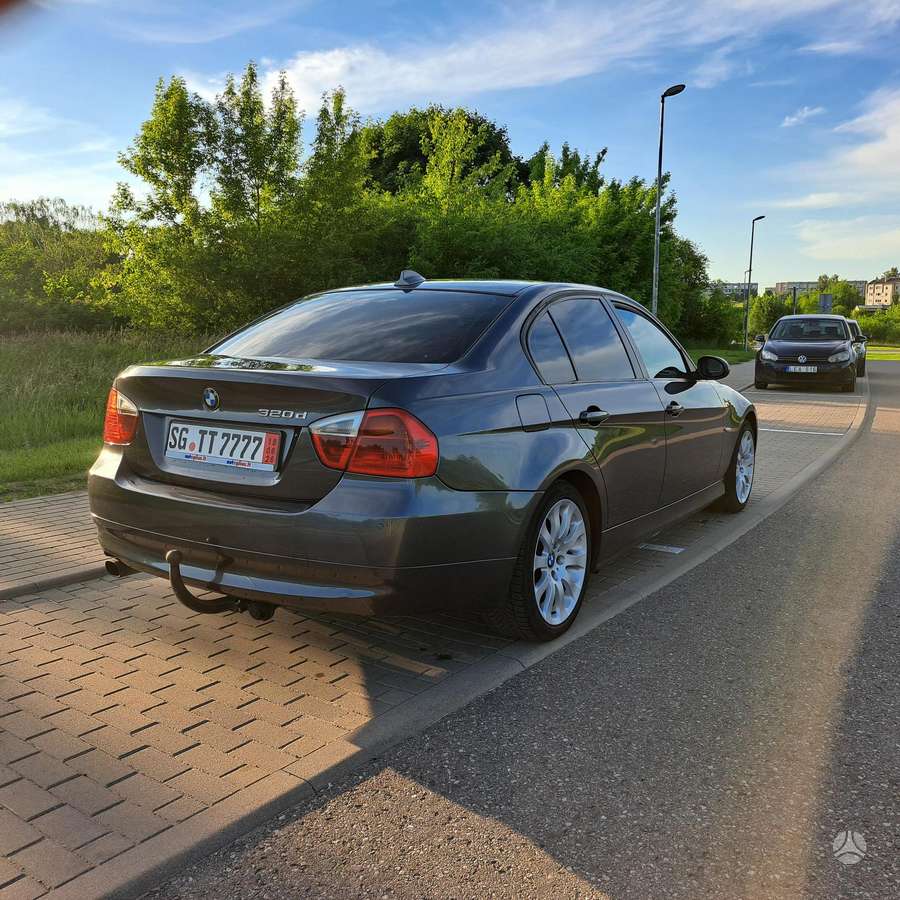 BMW 320, 2.0 l., Седан
