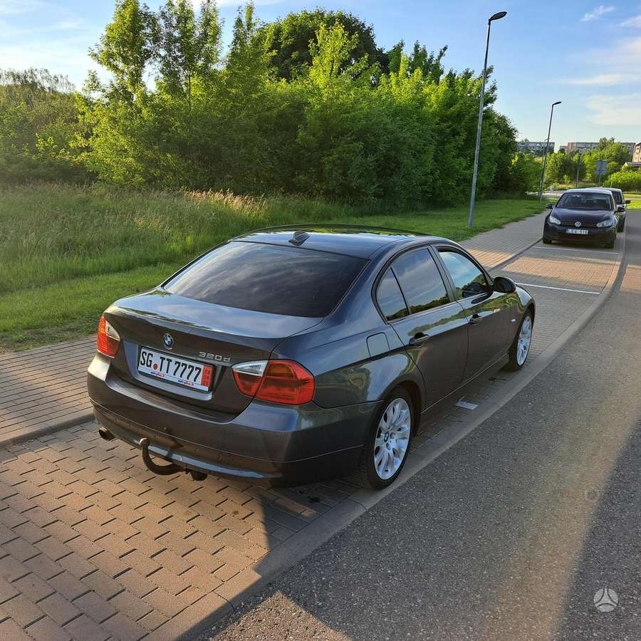 BMW 320, 2.0 l., Седан