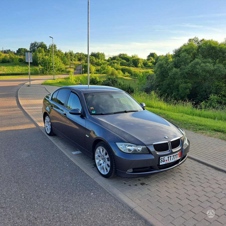 BMW 320, 2.0 l., Седан
