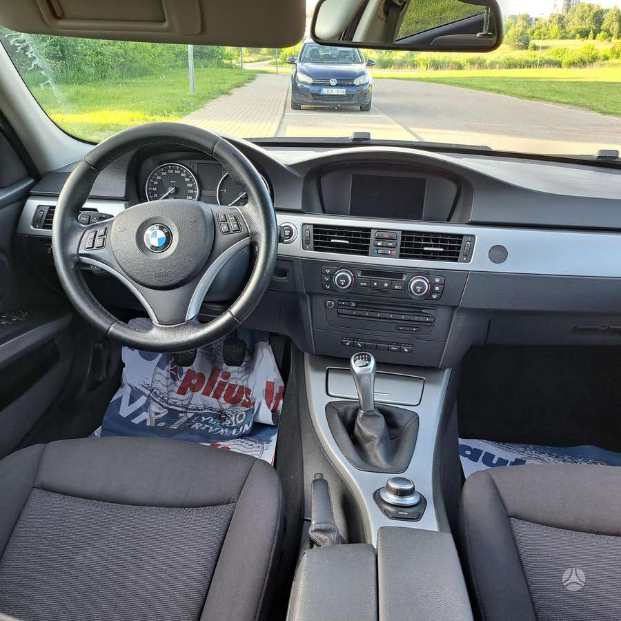 BMW 320, 2.0 l., Седан
