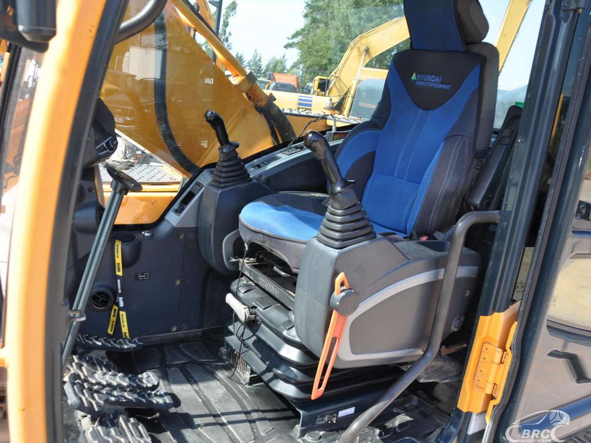 Hyundai R220LC-9A, экскаваторы