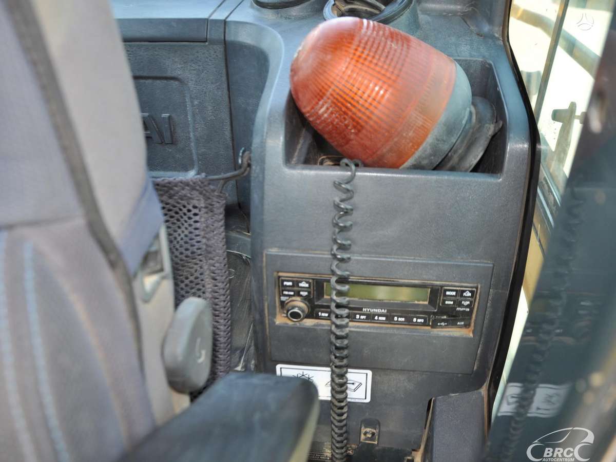 Hyundai R220LC-9A, экскаваторы