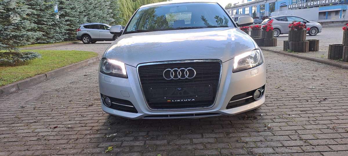 Audi A3, 1.6 l., Хэтчбек