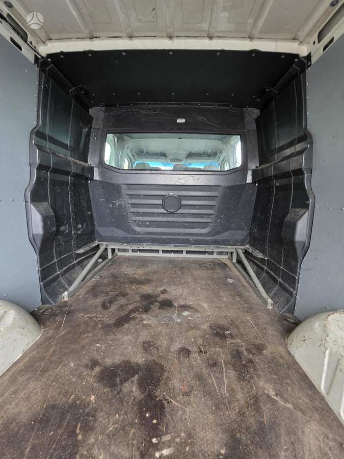 Mercedes-Benz Sprinter, passenger vans