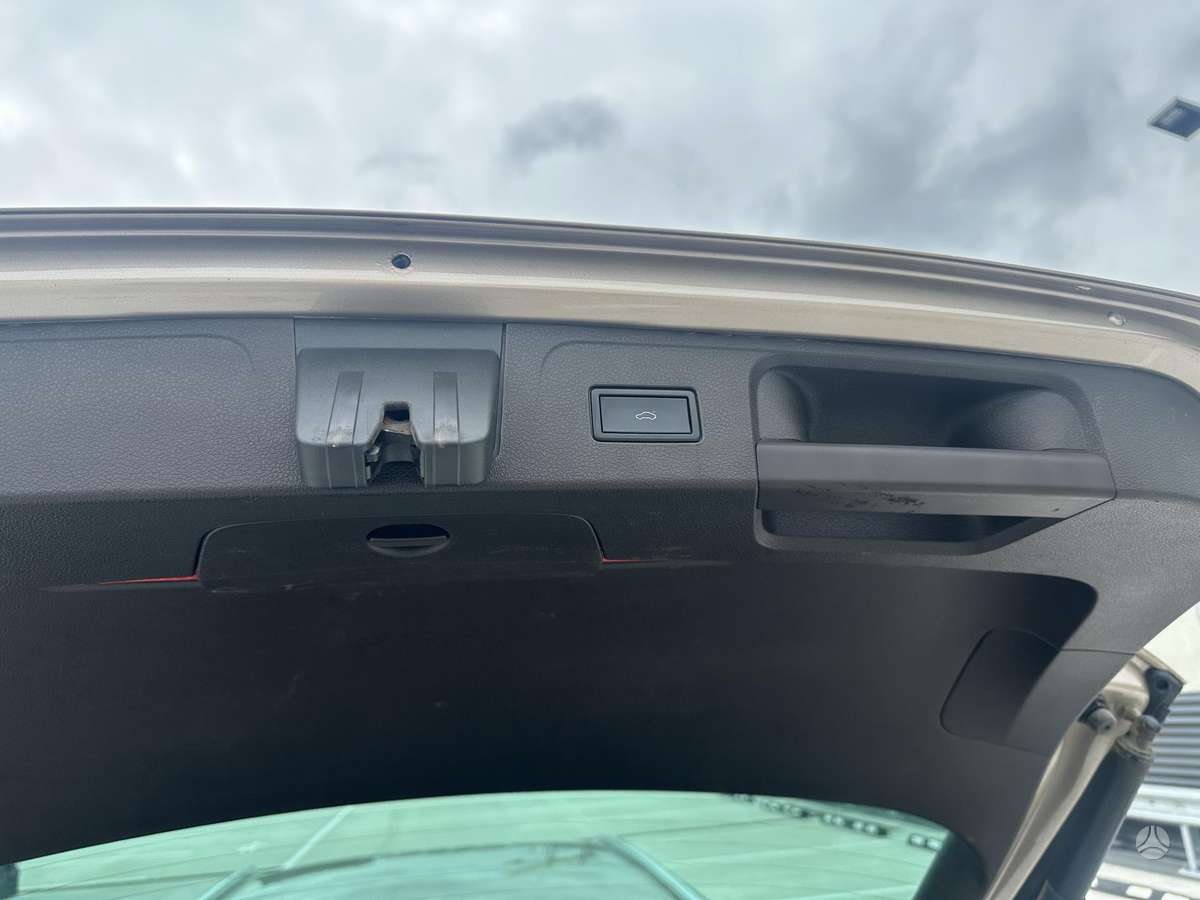 Volkswagen Passat, 2.0 l., Универсал